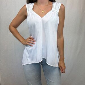 BCBGMaxAzria White Sleeveless Tank Top Blouse